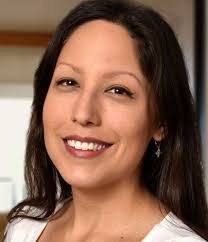 Elizabeth Mcmichael's Instagram, Twitter & Facebook