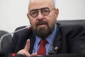 Premierul a semnat decizia de eliberare din funcția de președinte ANPC a  lui Cristian Popescu Piedone. Decizia, publicată în Monitorul Oficial.  Vicepreședintele Sebastian Ioan Hotca, numit interimar