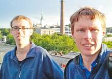 Frustration boils over at algae forum