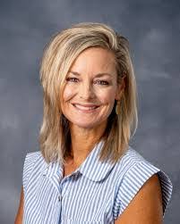 Karin Stewart's Instagram, Twitter & Facebook