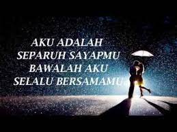 Malaikat baik kutitipkan dia untukmu tolong jaga dia, dibangun dan tidurnya jangan sampai dia terluka dan bersedih karna bahagiaku ketika dia bisa tersenyum. Aku Bukan Malaikat Dato Siti Nurhaliza Youtube