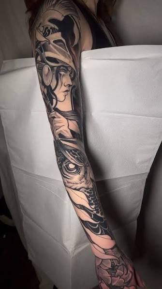 Negative space leaves?!? HELLLLL yeah!! Let’s run it! 🤘😎 (outside arm healed), PRO TEAMS: @fkirons / @industryinks / @mavericktattoomercantile / @recoveryaftercare , ⁣, .⁣, .⁣, .⁣, .⁣, .⁣, #blackwork ...