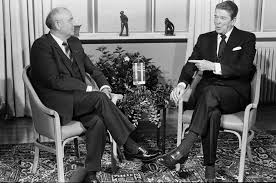 Elle était mariée avec mikhaïl gorbatchev, dernier président de l'union soviétique, ce qui fit d'elle l'épouse du président de 1989 à 1991. The Man Who Lost An Empire
