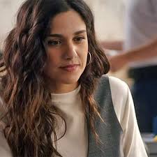 Demain nous appartient (spoiler) : Lisa (Naïma Rodric) va-t-elle quitter la  série ?