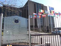 Curtea europeană de conturi înfiinńată în 1977, curtea europeană de conturi (cec) a dobândit statutul de institińie a ue numai în 1993 (prin curtea de conturi este independentă în raport cu celelalte instituńii comunitare şi are deplină libertate în privinńa organizării şi planificării activităńii. Raportul CurÅ£ii De Conturi Europene Å£ara NoastrÄƒ Pe Podium La Fraudarea Fondurilor Europene 20 05 2019 Bursa Ro
