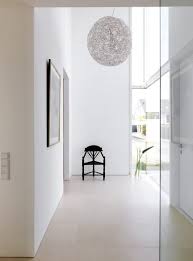 Fotostrecke Geraumiger Und Heller Eingangsbereich Bild 4 Moderne Fliesen Fliesen Wohnzimmer Fliesen Flur