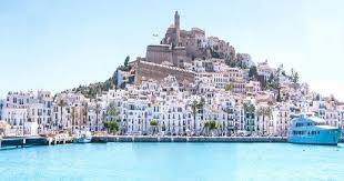 Ibiza Town Ibiza Spain En 2020 Ibiza Espana Ibiza Fiesta En Ibiza