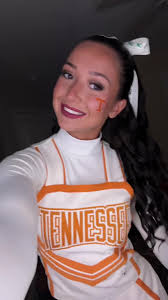 Gameday Cheer: Go VOLS Beat Arkansas!