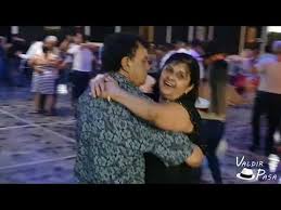 This app has a simple interface, so anyone can use it without needing experience using. Hd Duas Horas De Baile Completo Valdir Pasa Ao Vivo