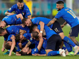 הקשר שלומי אזולאי חתם לשנתיים בהפועל ת״א: Vthfe1alrmnrrm