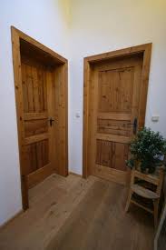 Individuelle Hausturen Oder Zimmerturen Aus Echtholz Schreinerei Thaler Amp Staudinger Hausturen Holz Innenturen Holz Tur Holz