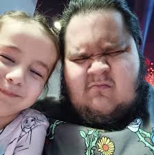 Is Tom Hollad new suit “COPYING”? Or is it just a damn Spider-man suit that  has influences from Toby & Garfields??? Would this not be