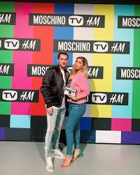 View all izet hajrovic lists. Izet I Leyla Hajrovic Zive Na Visokoj Nozi Luksuz I Raskos Cine Njihov Stil Zivota