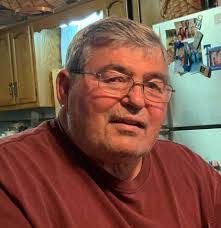 Tommy Eads's Instagram, Twitter & Facebook