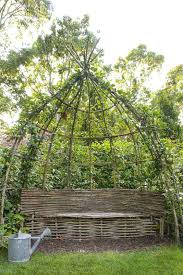 24 Easy Diy Garden Trellis Ideas Plant Structures A Piece Of Rainbow Diy Garden Trellis Country Garden Design Garden Trellis