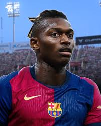 🚨 Milan are ready to listen to offers for Rafael Leão with Barcelona at  the front of the queue, claim La Gazzetta dello Sport 👀 The report also  states Chelsea have a