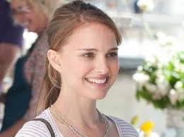 Sex Friends : Ashton Kutcher se cacherait dans la culotte de Natalie  Portman...