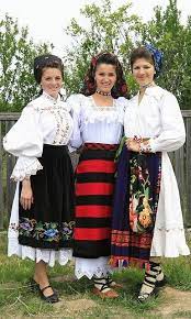 See more ideas about broderie, cusături, modele. Romania Romanian Women Traditional Outfits Folk Costume