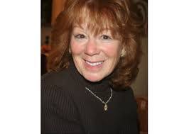 Carolyn Dupre's Instagram, Twitter & Facebook