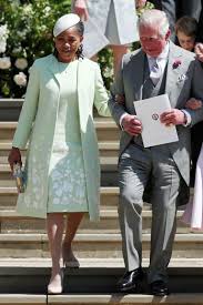 Find out everything you need to know about the duchess of sussex's parents, doria ragland and thomas markle. Meghan Markle S Mom Doria Ragland Brought Snacks To Her Royal Wedding Dress Fitting Fitted Wedding Dress Royal Wedding Outfits Royal Wedding Dress