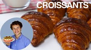 Les Croissants Au Beurre Recette Ultime Beurre Recette Recette Croissant Pate A Croissant