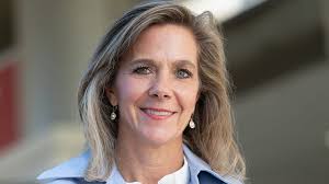 DeCubellis to helm hospitals group; Weber tapped to lead surface  fabricators group; more departures and arrivals