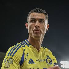 Cristiano Ronaldo and Al-Nassr: The story continues! ✨ According to  Al-Qanawat Al-Saudiya Al-Riyadiya, Al-Nassr has reached an agreement with  Ronaldo to extend his contract for one more season, keeping the Portuguese  star