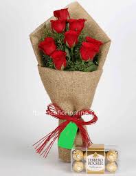 Godfrey waugh sent the fragrant barbara round with a bunch of flowers. Mazzi Di Fiori Fiorista Consegna Fiori E Piante A Domicilio A Gaeta Acquisto E Invio Online Di Fiori A Gaeta E Formia