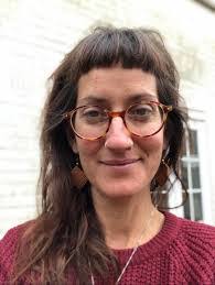 Laura Julius's Instagram, Twitter & Facebook