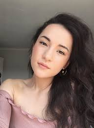 #ben barnes #the darkling #shadow and bone #darklina #alarkling #leigh bardugo #s&b #jessie mei li #alina starkov. Jessie Mei Li As Alina Starkov From Shadow And Bone Jessie Pretty People Beautiful Face