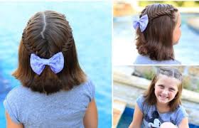 À la fois trop courts pour de belles longues tresses mais pas assez longs pour un beau chignon, tous les matins c'est la panique dans la salle de bains. Coiffure Fille Idees Cheveux Longs Et Mi Longs En 28 Photos