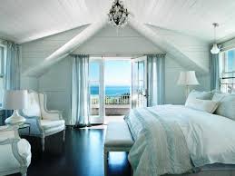 Fine wood furniture, crisp white bedroom furniture—so many possibilities. White Coastal Bedroom Furniture Great Home Decor Decorating Ideas For A Simple Coastal Bedroom