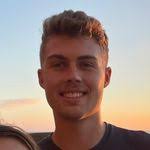 Christi Conroy's Instagram, Twitter & Facebook