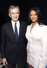 Mimo to co roku lista najbogatszych ludzi świata publikowana przez magazyn „forbes przyciąga uwagę. Bernard Arnault Najbogatszym Czlowiekiem Na Swiecie