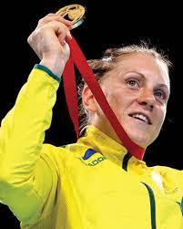 Shelley Watts's Instagram, Twitter & Facebook