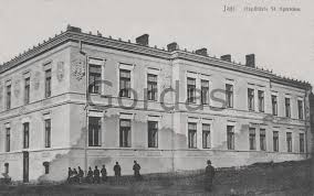 Pe 12 decembrie, este celebrat cu fastul cuvenit sfântul ierarh credincioșii îi aduc rugăciuni încă din ajunul sărbătorii. Turist In OraÈ™ul IaÈ™i Iassy Jassy Spitalul Universitar Sfantul Spiridon