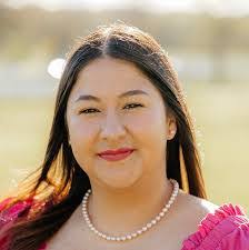 Linda Leathers's Instagram, Twitter & Facebook