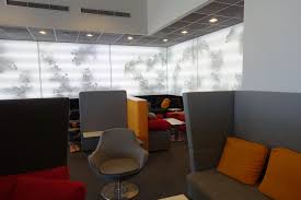 Accès payant aux salons vip avec loungekey. Review Mastercard Lounge Prague Airport Priority Pass