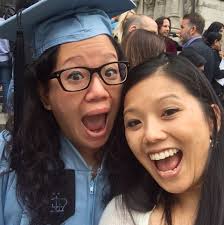 Which Pilot VP/Capless color, Marble Green or Blue Carbonesque/Kashuri,  appears more teal in person?