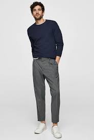 Her şeyden önce, renklerin dünya tarafından insanın algısına etkisi konusunda küresel araştırma bilim adamlarına kıyafetlerde hangi rengin gri renkle eşleşmesi ile hangi renklerin uyuşmadığını gösterir. Gri Pantolon Uzerine Ne Giyilir Erkek Kadin Blogu