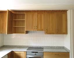 Módulo extraíble para mueble de rincón ciego de un mínimo de 90 cm de ancho, con fondo útil de 52 cm mínimo, acabado en cromo. Sistemas De Apertura De Muebles De Cocina Cocimobel