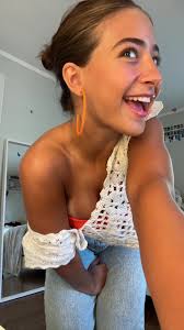 can i please be this tan again😔