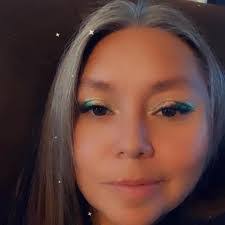 Tara Boothe's Instagram, Twitter & Facebook