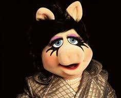 Miss piggy has really curly hair. 56 Diva Miss Piggy Ideas Miss Piggy Piggy Muppets