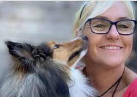 Viciousness in dogs when removing collars