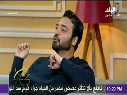 حميد الشاعري لا ينشر صورا كثيرة لزوجته التي تحمل الجنسيتين المصرية والكندية، ولكن مؤخرا فاحئ متباعيه بصورة له معها كما ظهرت أيضا ابنته الصغرى، وكذلك ابنة شقيقته وابنة شقيقه، ووصف الملحن والمطرب الليبي المعروف الصورة بأنها سيلفي عائلي مفاجئ. Ø¹Ø§Ø¦Ø´Ø© Ø­Ù…ÙŠØ¯ Ø§Ù„Ø´Ø§Ø¹Ø±ÙŠ ÙŠÙƒØ´Ù Ø¹Ù† Ø¹Ø¯Ø¯ Ø²ÙŠØ¬Ø§ØªÙ‡ Ù„Ø£ÙˆÙ„ Ù…Ø±Ø© Youtube