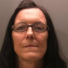 Lesley Dennison's Instagram, Twitter & Facebook