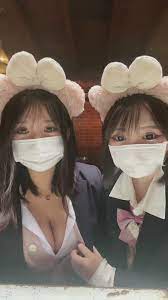 素人女子 #ライブチャット | サーファーガールスタイル, サーファーの女の子, 女性 動画