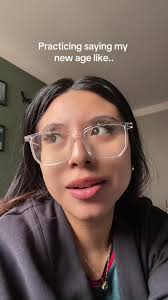 Im 25, a mom, a fiancé …this age is SERIOUS SERIOUS 🥴