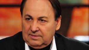 Becker dávid egyetemi docens vezette csapata. Az Intenziv Osztalyon Apoljak Fasy Adamot Nlc